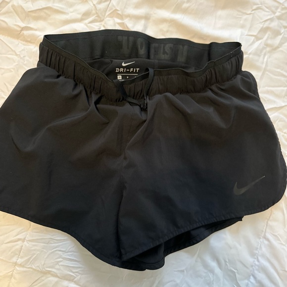 Nike DRI-FIT gym short - Picture 4 of 4
